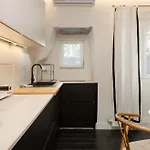 Capitolina4 - Con Spazio Esterno Privato - Naonbnb Apartman