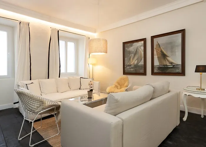 Capitolina4 - Con Spazio Esterno Privato - Naonbnb Triest